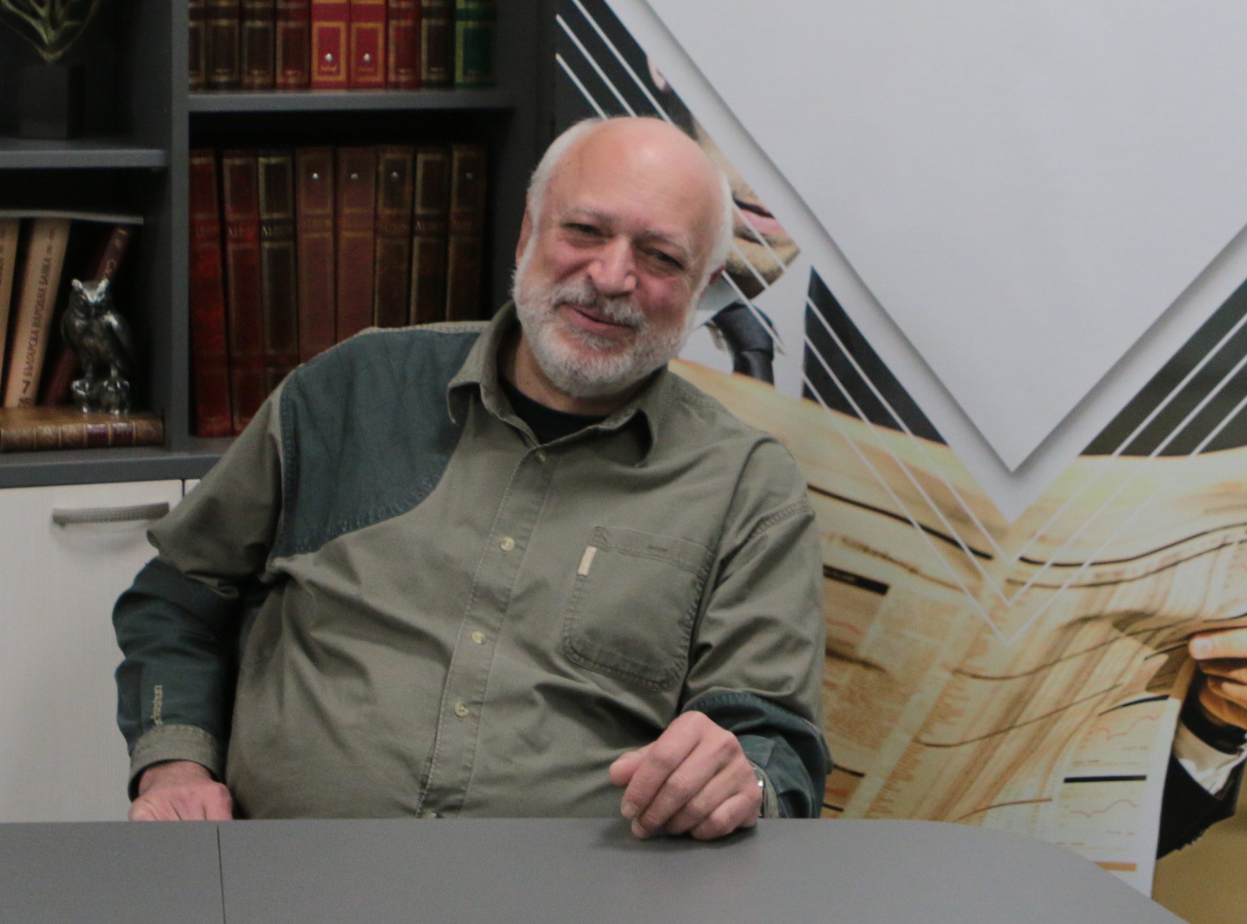 Велислав Минеков