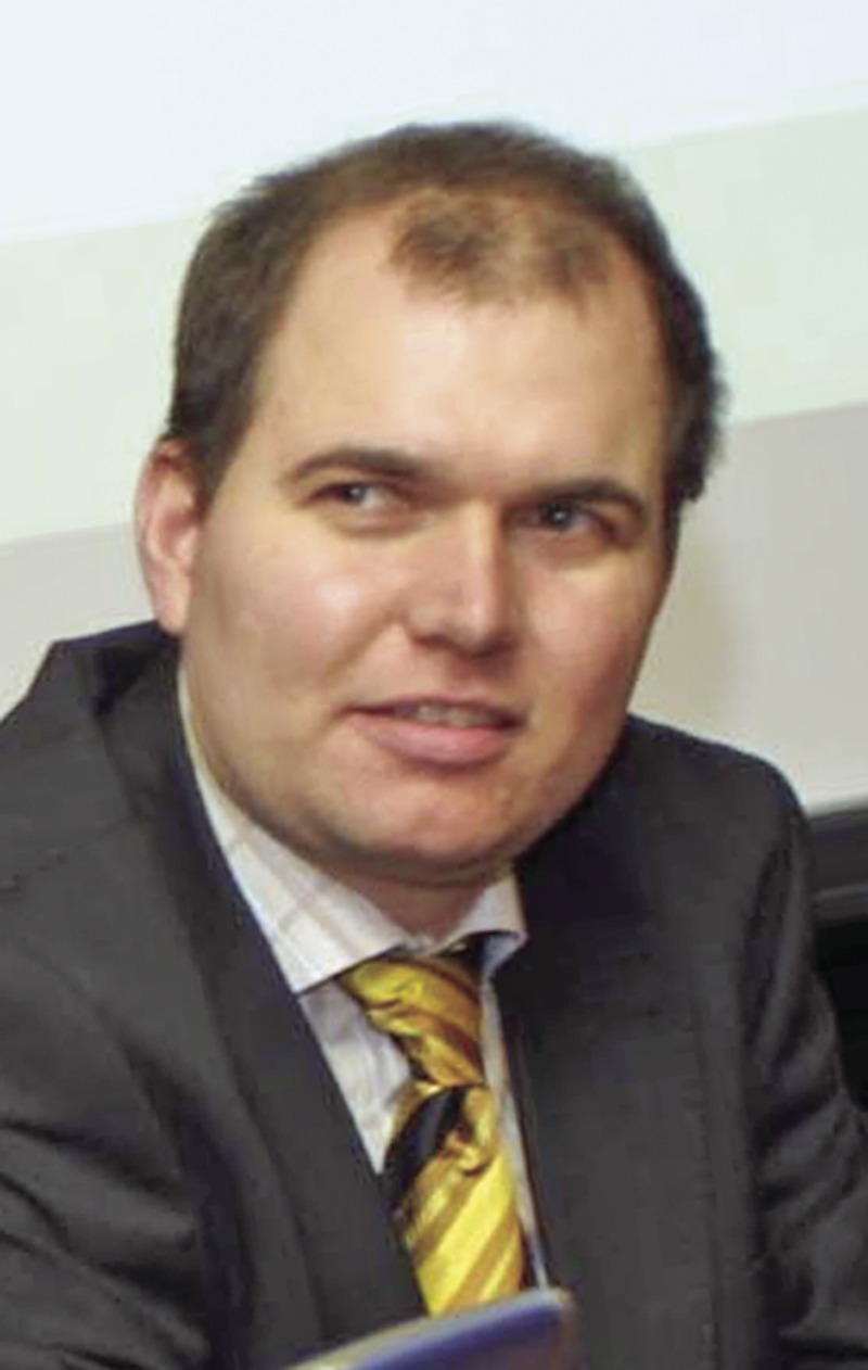 Владислав Панев