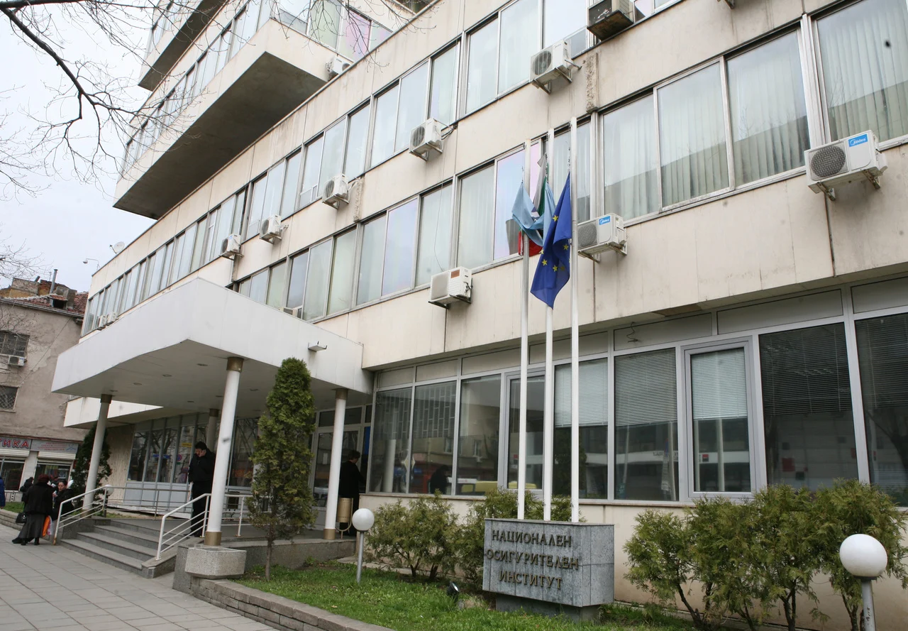 Национален осигурителен институт НОИ, демографските проблеми, негативно отражение върху пенсионната система