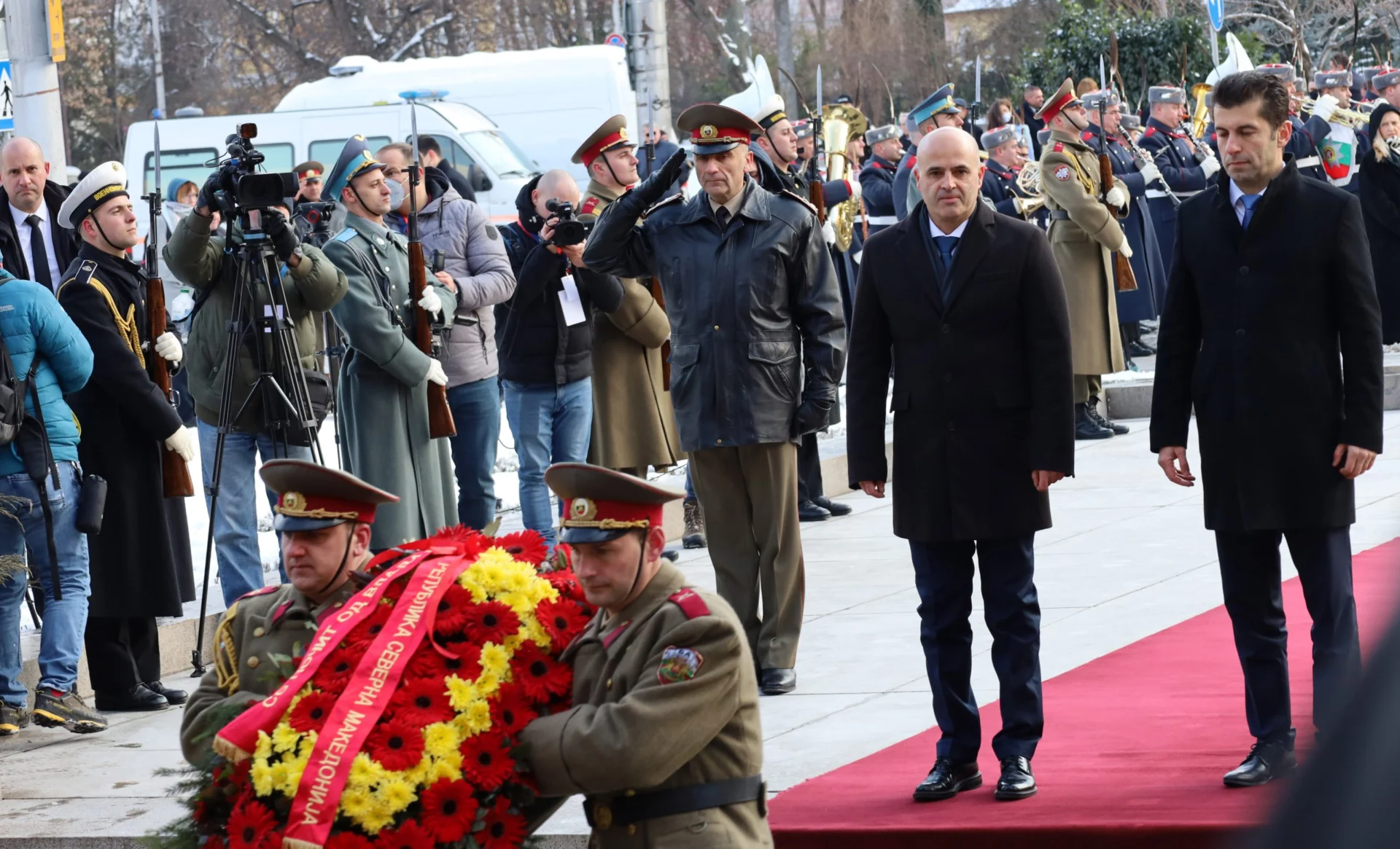 Кирил Петков Димитър Ковачевски Северна Македония