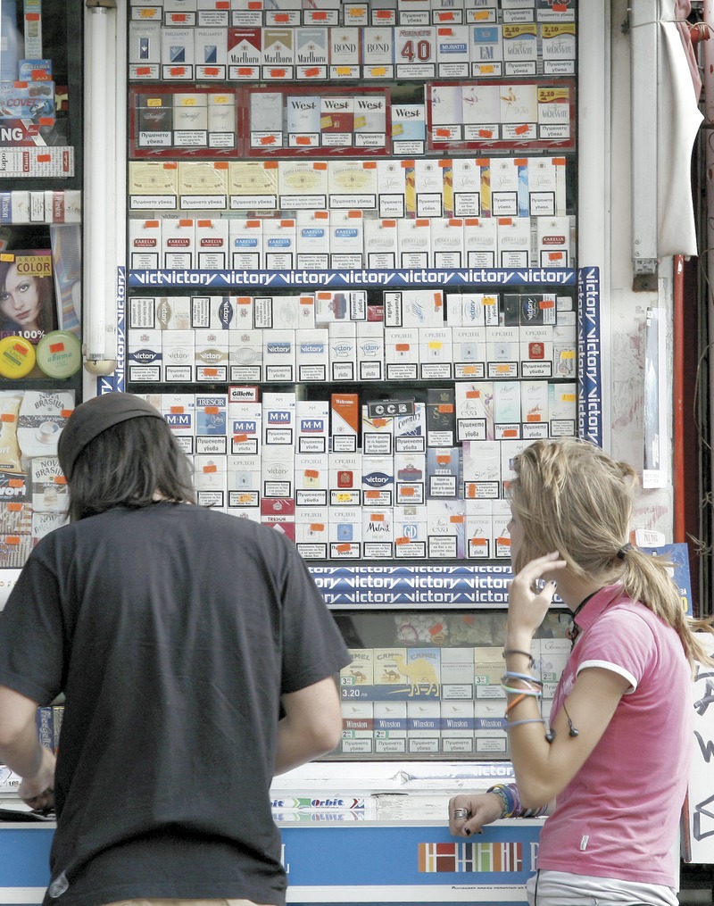 Мажоритарният собственик на тютюневия холдинг предпочита само той да разполага с приходите и печалбите от продажба на цигари.