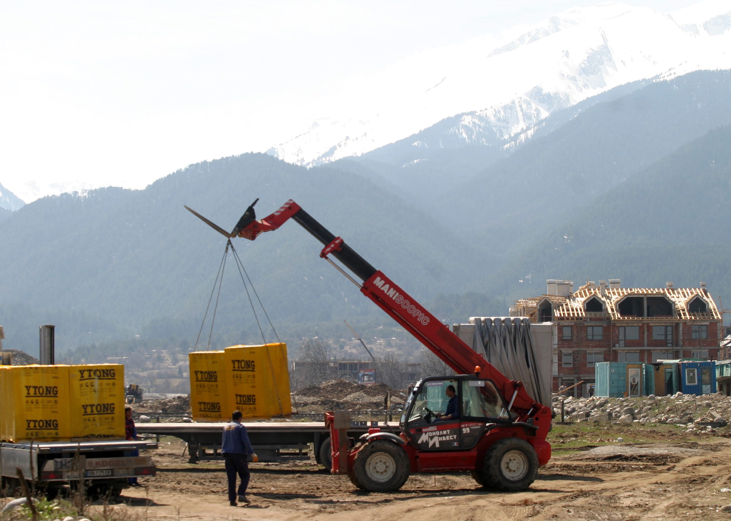 Работещи са под 54% от българите, над 1 милион са "икономически неактивни"