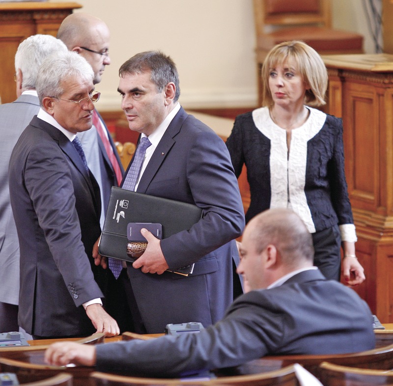 Danail Papazov (right)