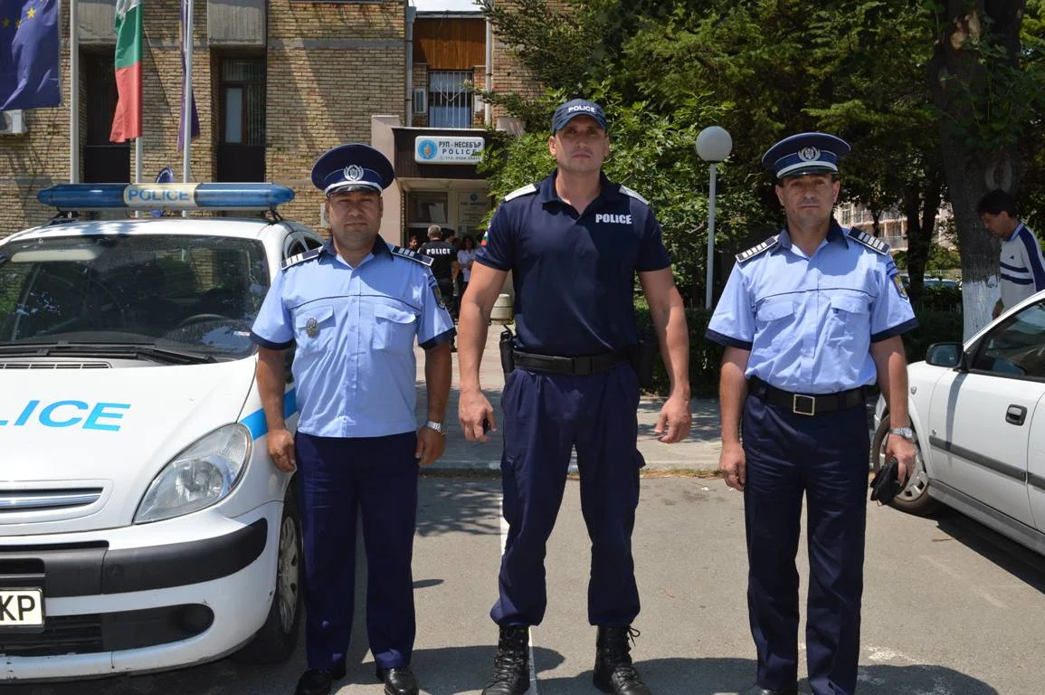 румънски и чешки полицаи на морето