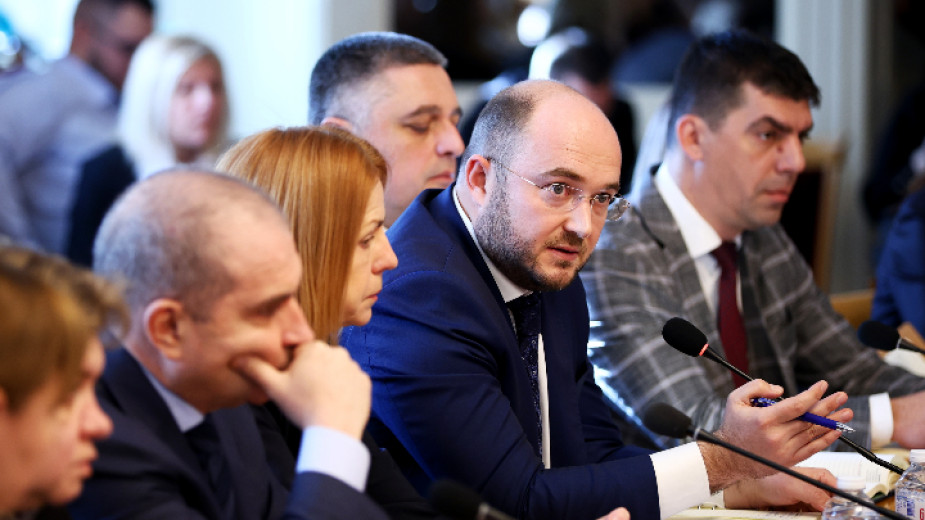 Министърът на правосъдието Георги Георгиев с предложение: Да има звено към МП, което да осигурява на съда вещи лица, да има и изпит за тях