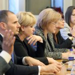 Парламент комисия по бюджет и финанси Менда Стоянова