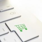 Ниските цени при онлайн пазаруването са индикатор, че продуктът е фалшив, алармират от КЗП
