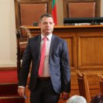 Парламент Делян Добрев