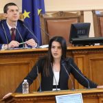 Парламент вот на недоверие към кабинета на Кирил Петков Десислава Трифонова