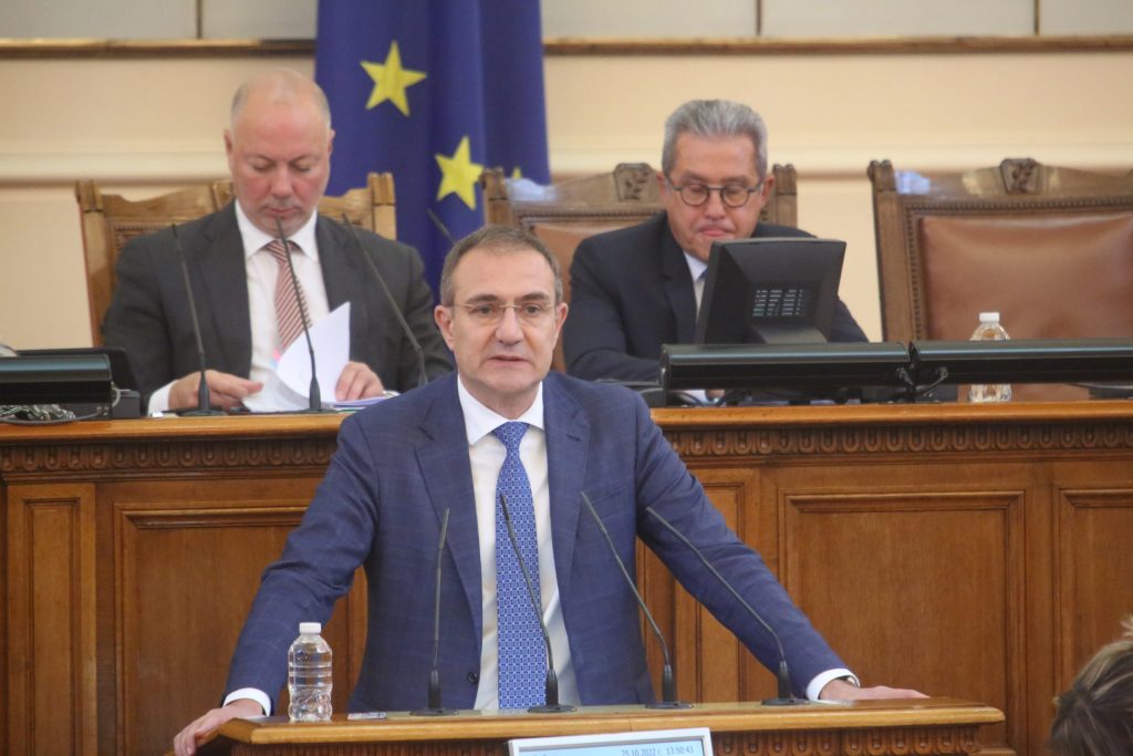 От БСП се ядосаха, че парламентът ще гласува оръжията за Украйна 2 ed94d6ea b786 4a94 b469 c46c92706a19 scaled 1