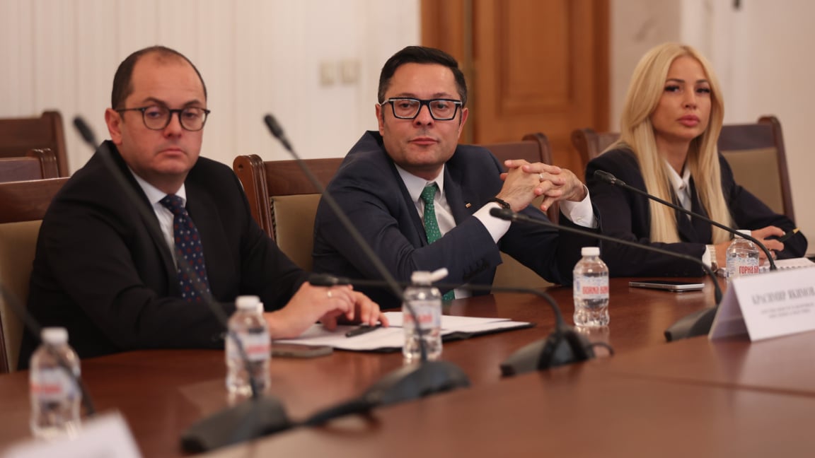 КЗП проверява дали веригите прехвърлят финансовата тежест на "Кошница с грижа" върху дребните производители