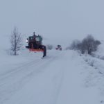 сняг снегорин зима снегопочистване почистване път пътища
