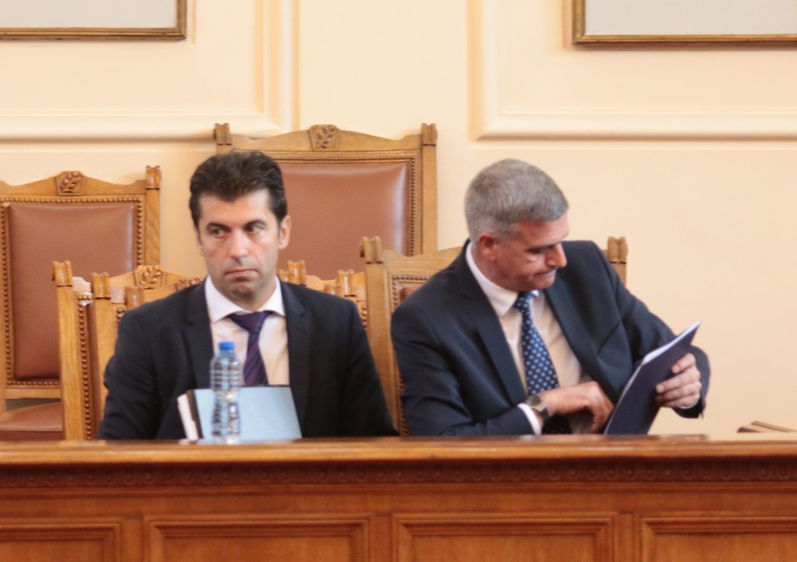 Парламент Кирил Петков Стефан Янев