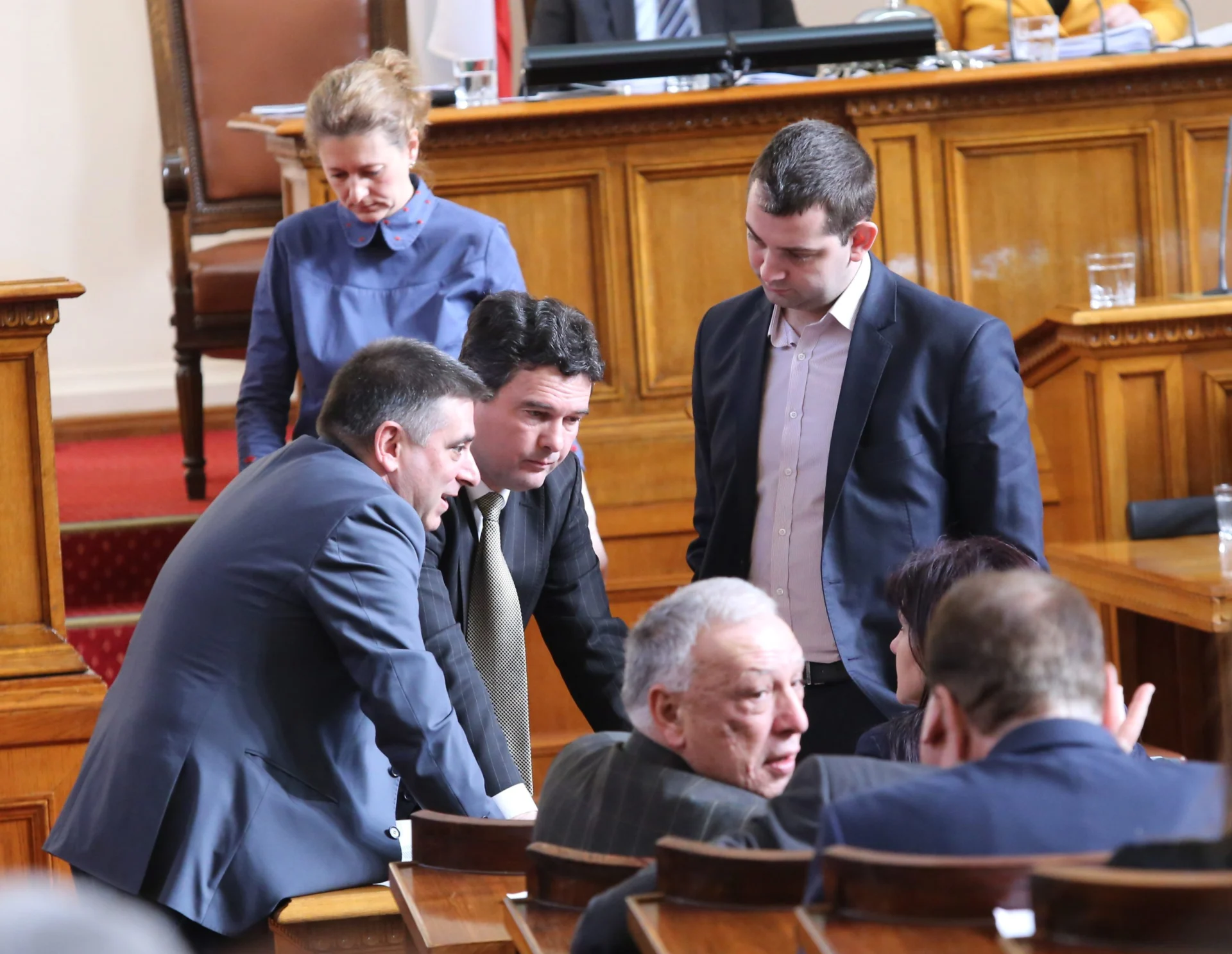 Парламент Данаил Кирилов