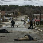 буча украйна руско-украинска война военни престъпления убити цивилни