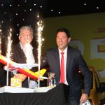 25 години DHL