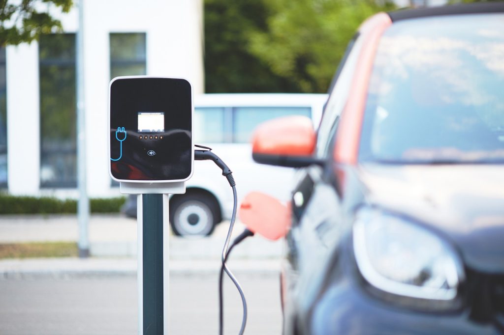 На изложение във Варна показват иновативни и класически автомобили 2 electric car 4381728 1280