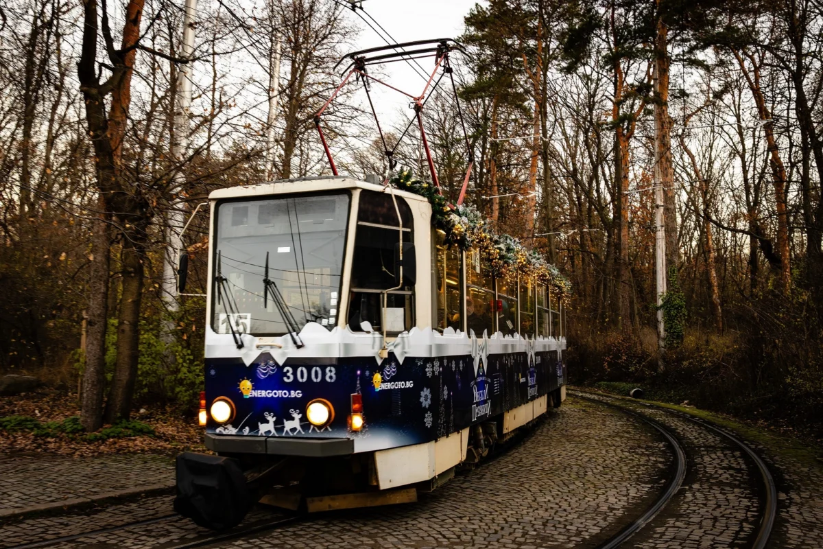 electrohold press christmas 1