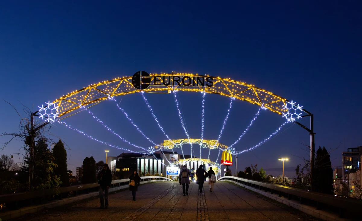 electrohold press christmas 2