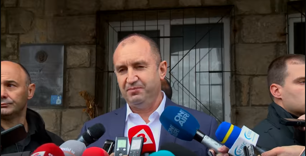 Румен Радев