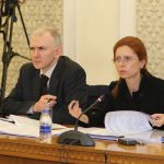 Парламент комисия по икономическа политика Ралица Агаин