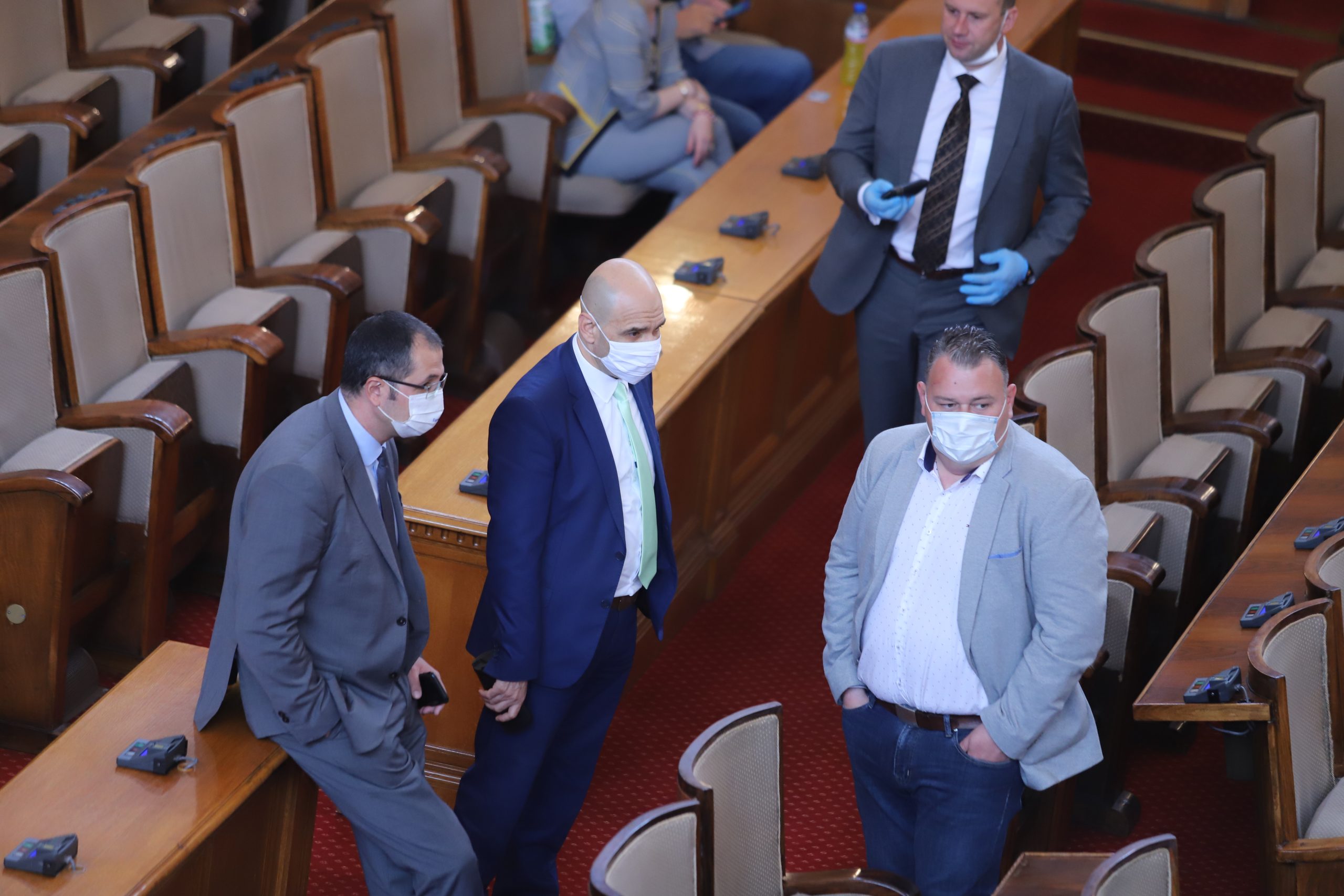 Парламент заседание