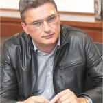 бисер лазов