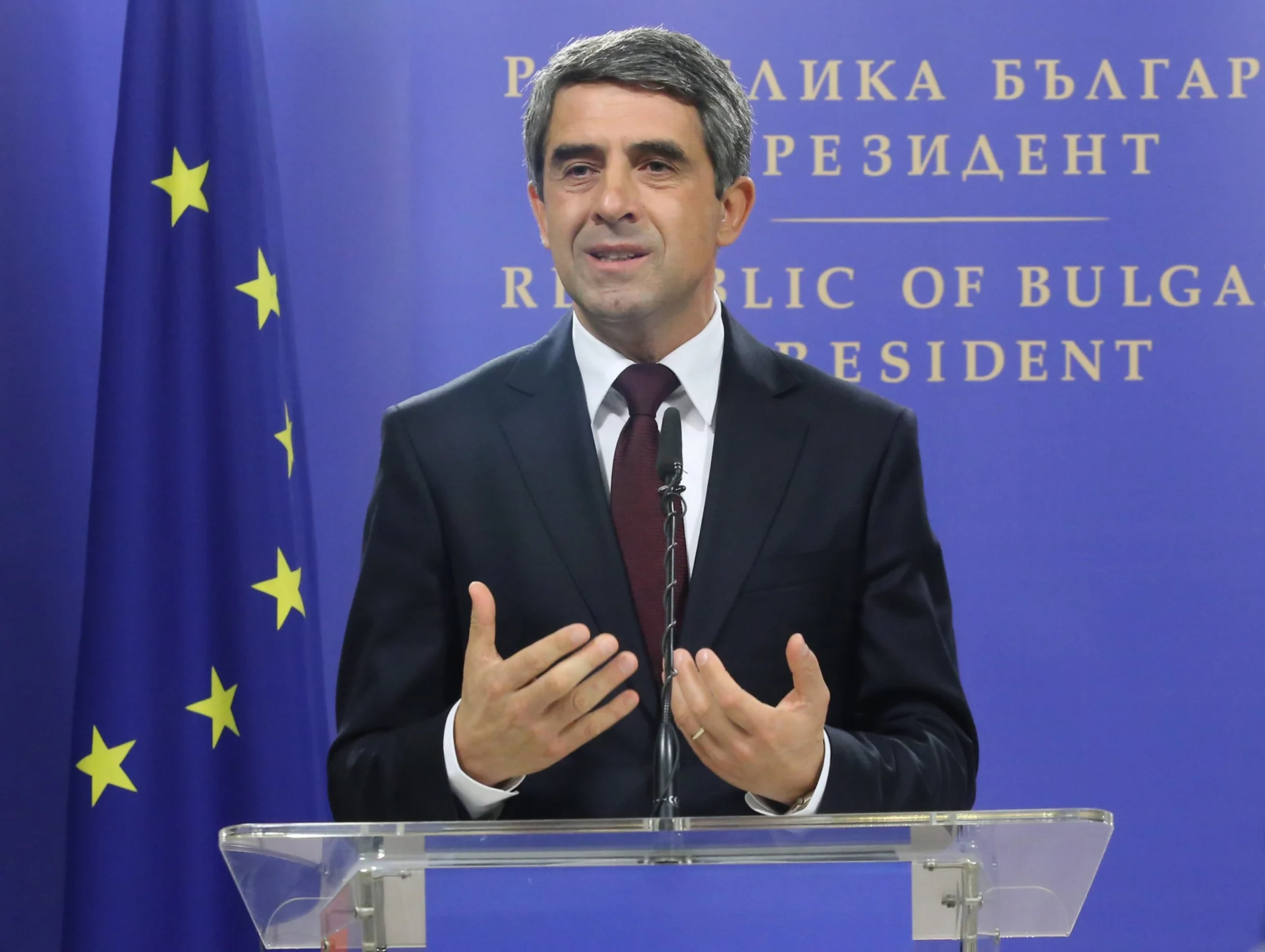 Росен Плевнелиев даде брифинг по повод окончателните резултати от провелия се на 25 октомври