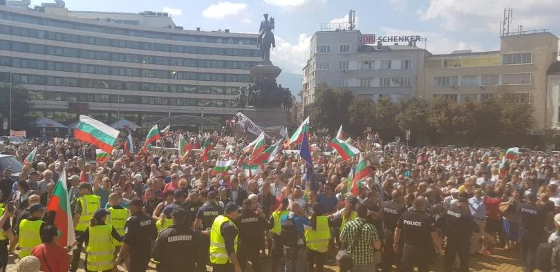 протест 16 септември