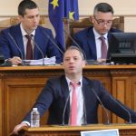 Парламент Делян Добрев