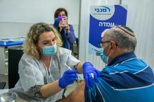 израел ваксиниране ваксинация ваксини коронавирус ваксина