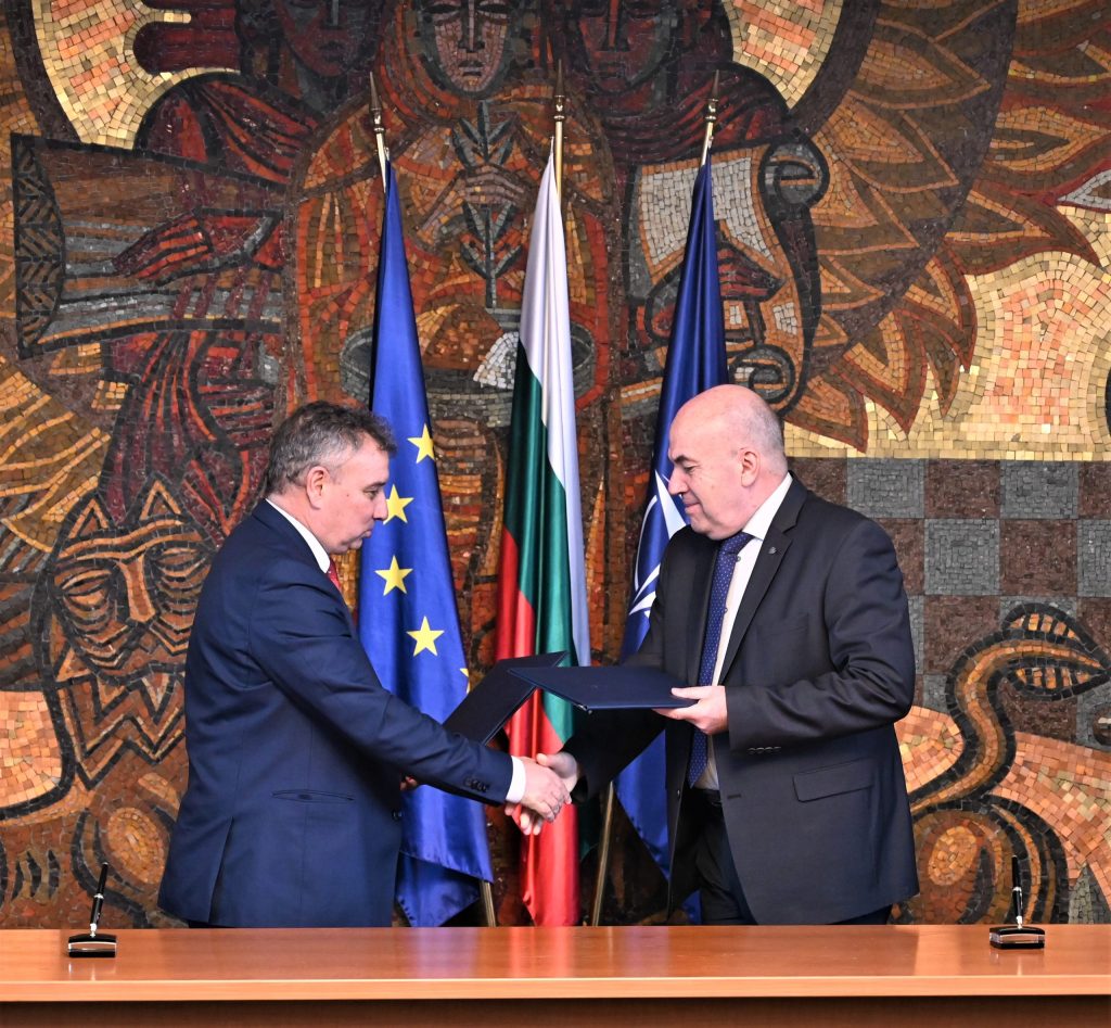 f26de мем.МВнР 2 scaled 1