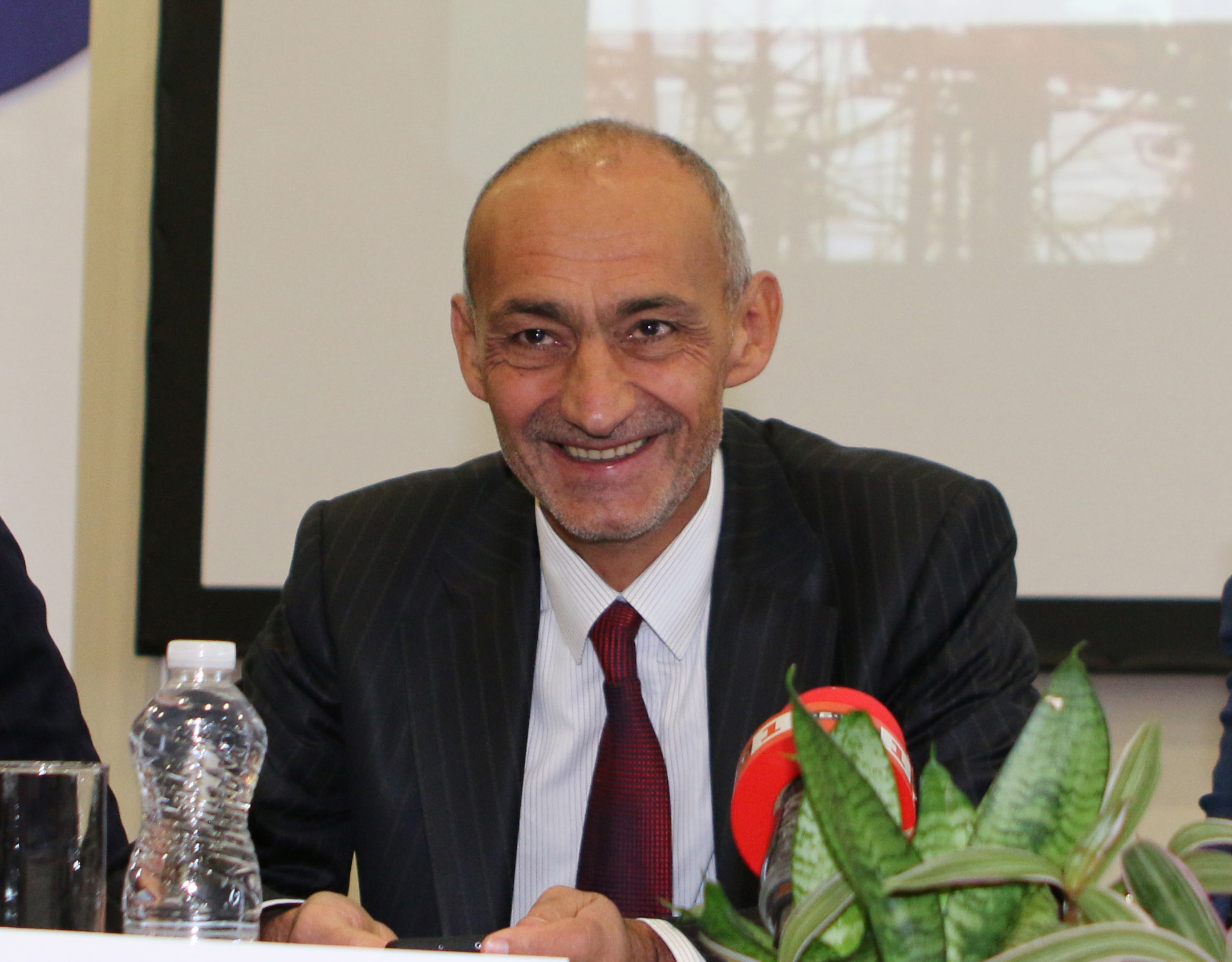 Пресконференция Еврохолд Асен Христов