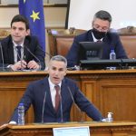 Парламент Андрей Гюров