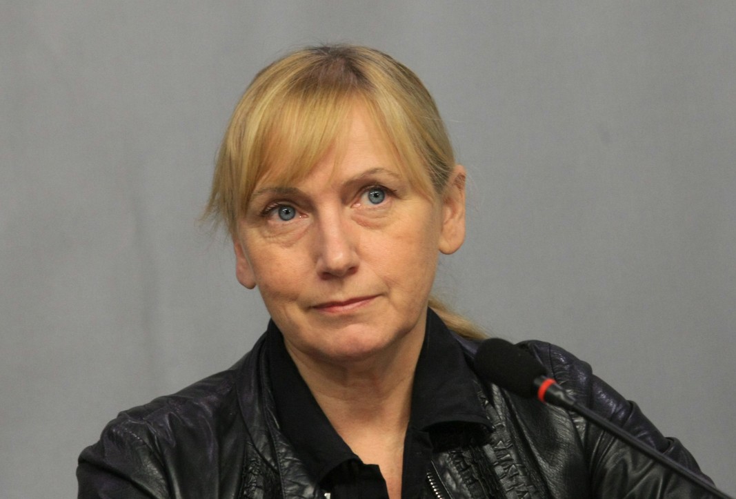 Елена Йончева