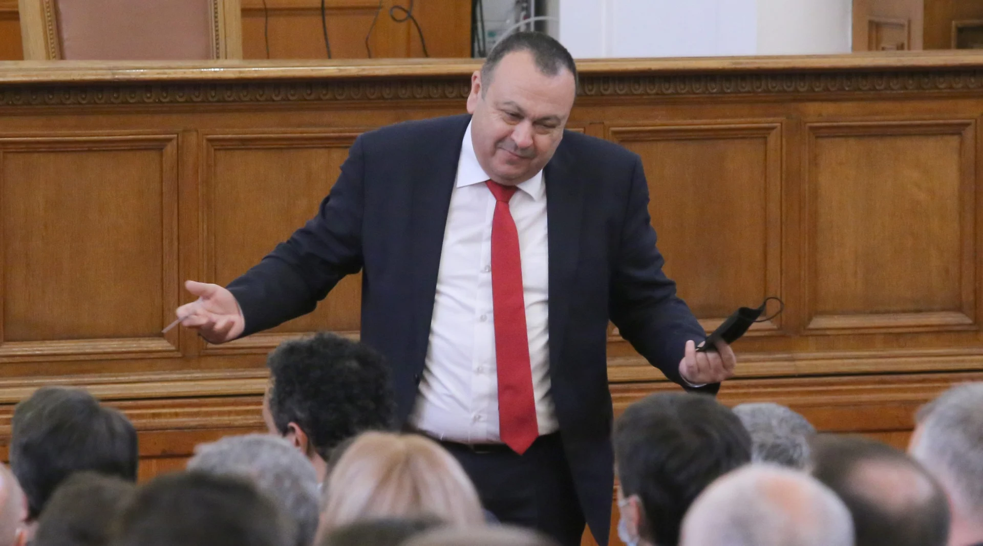 Парламент Хамид Хамид