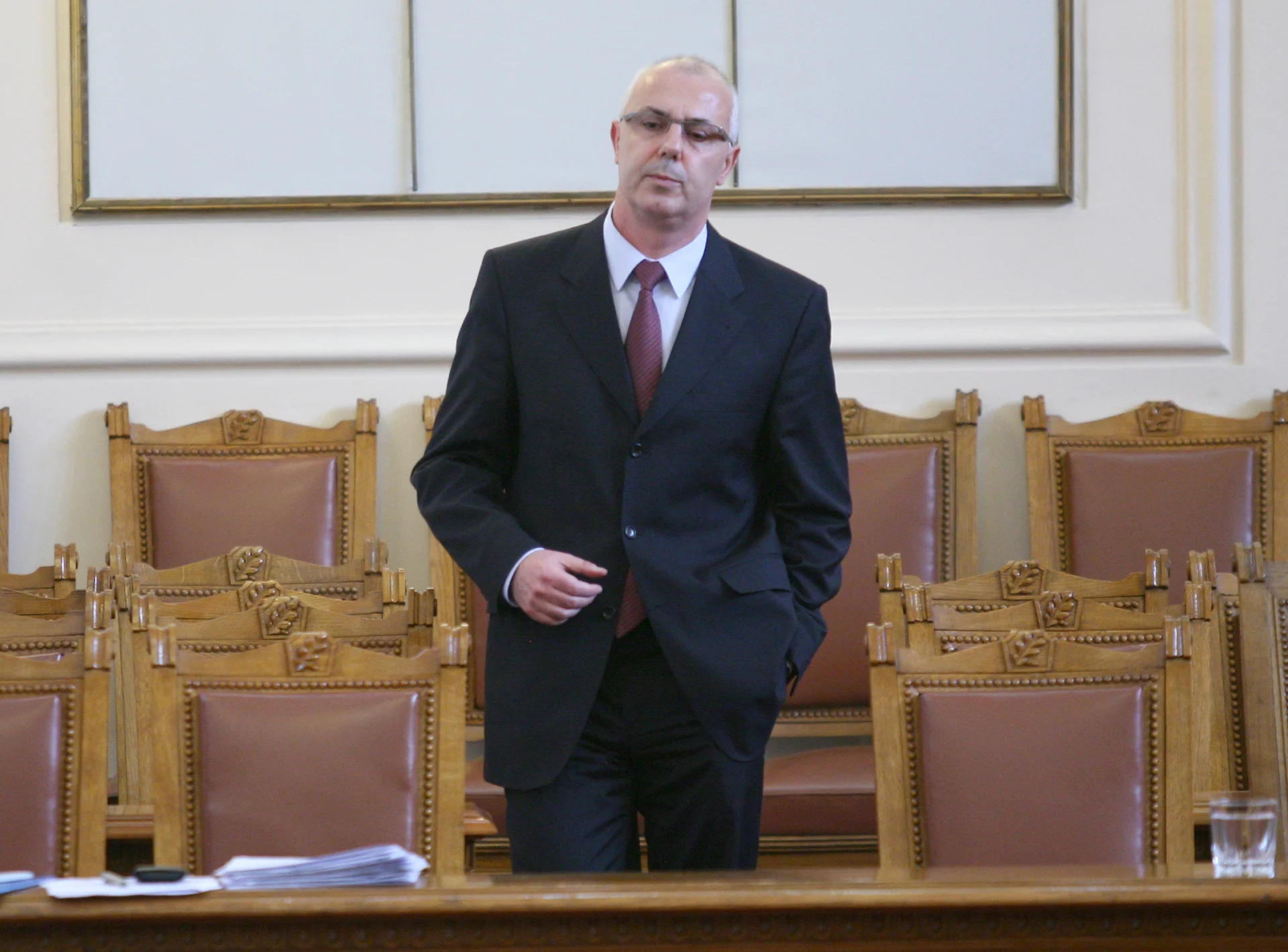 Парламент Веселин Вучков мин. на МВР