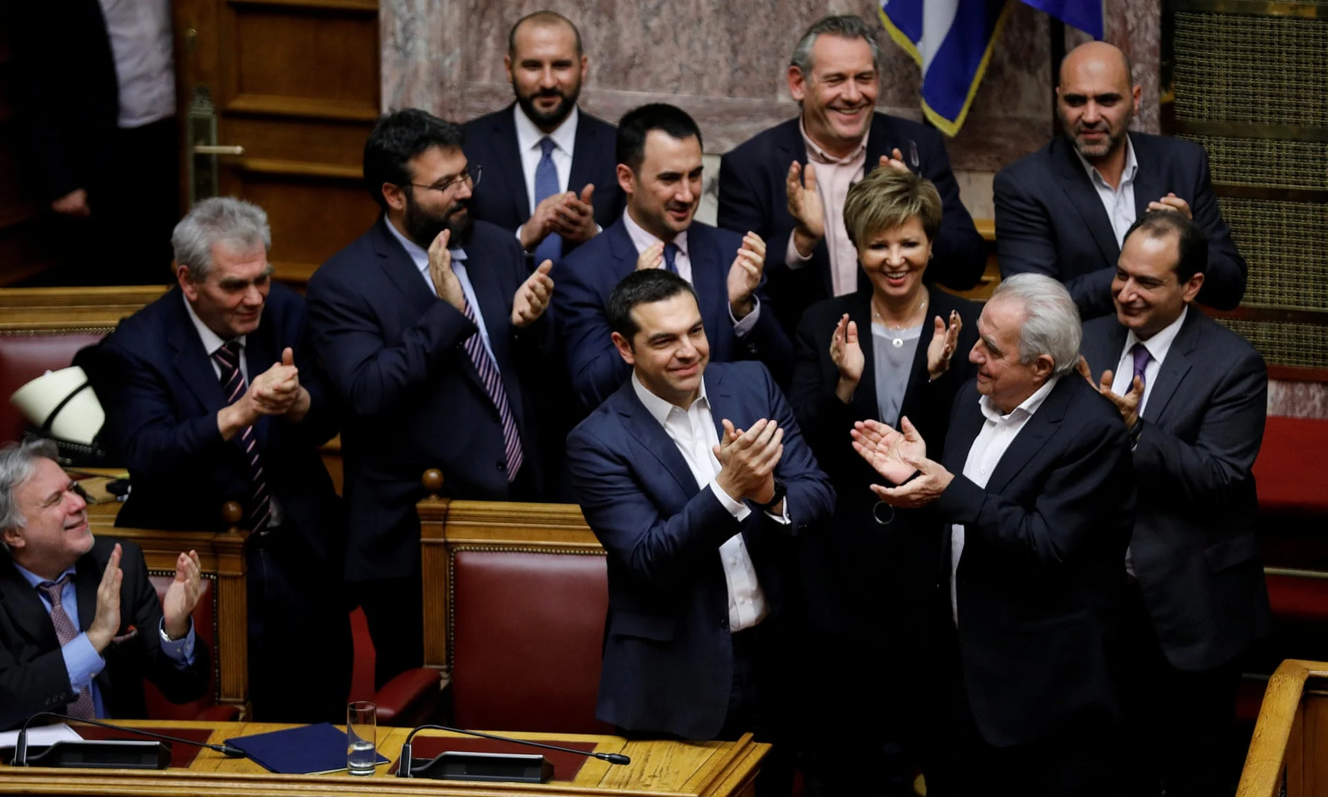 алексис ципрас гръцки парламент гърция