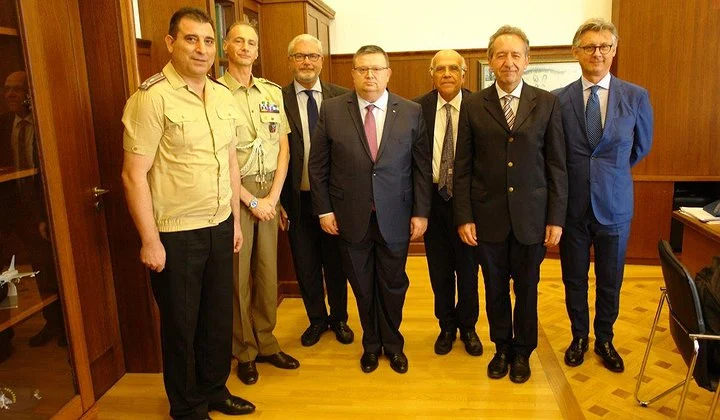 цацаров - италиански военни прокурори