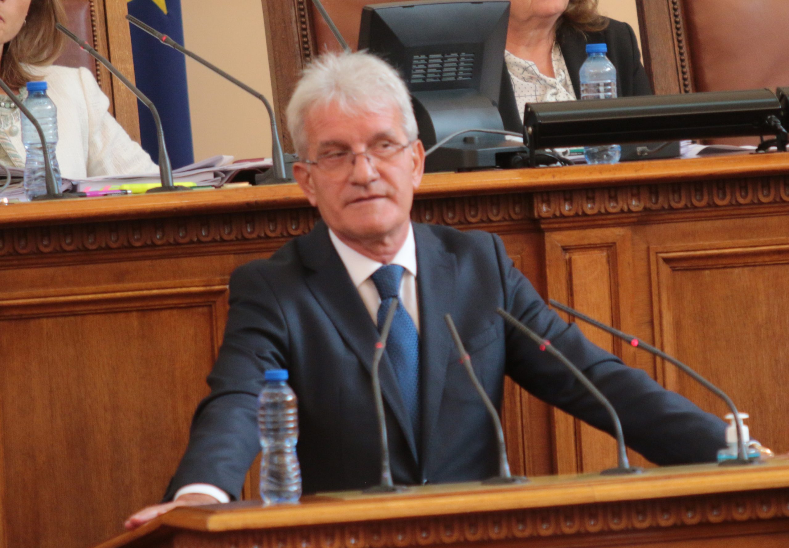 Парламент Рамадан Аталай