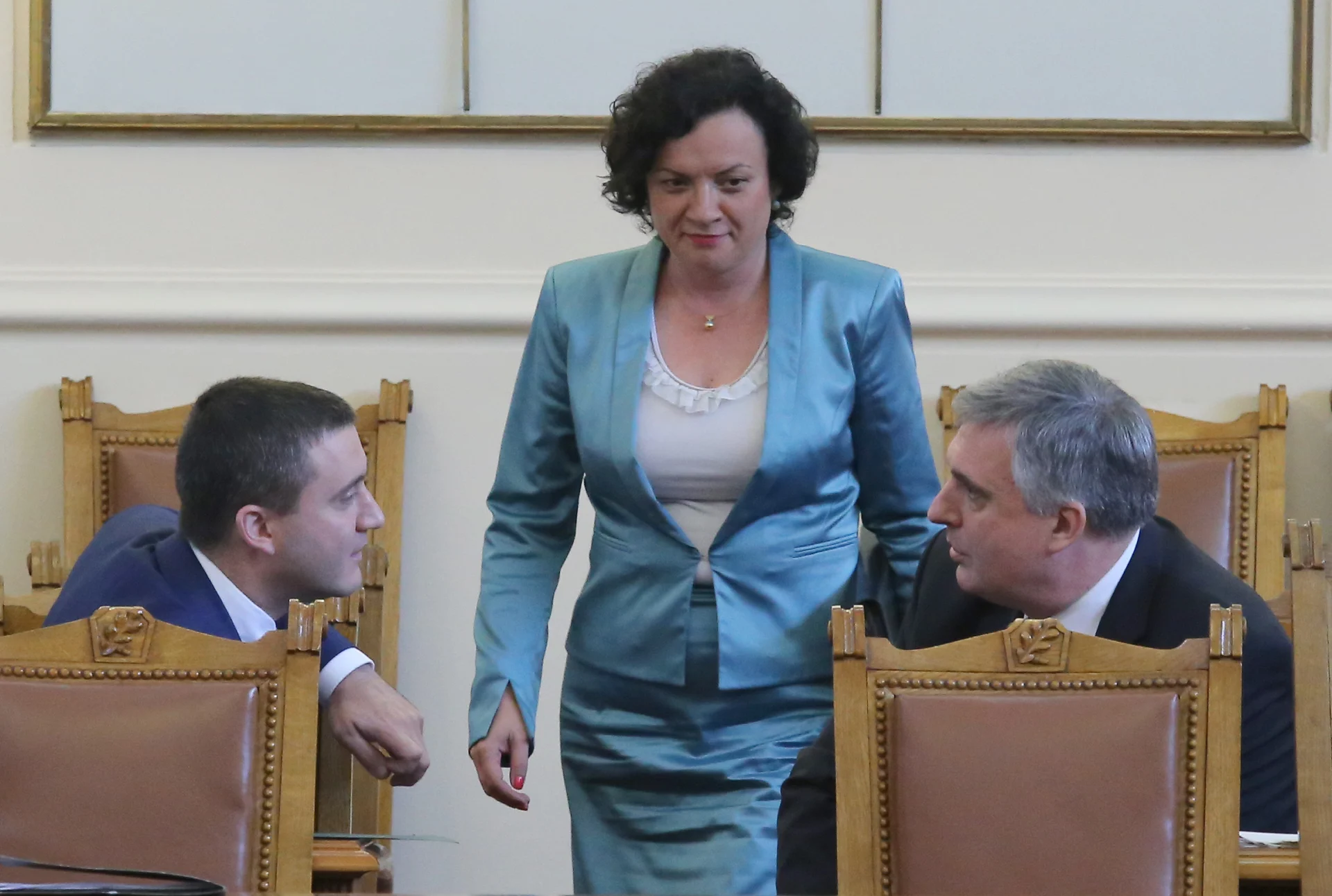 Парламент Владислав Горанов Ивелина Василева Ивайло Калфин