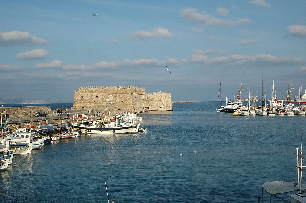 Пристанището на Ираклион