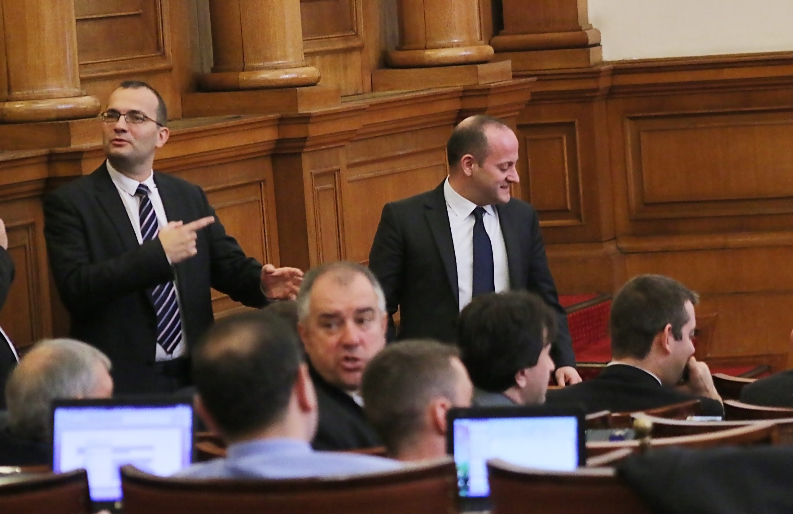 Парламент Мартин Димитров Радан Кънев