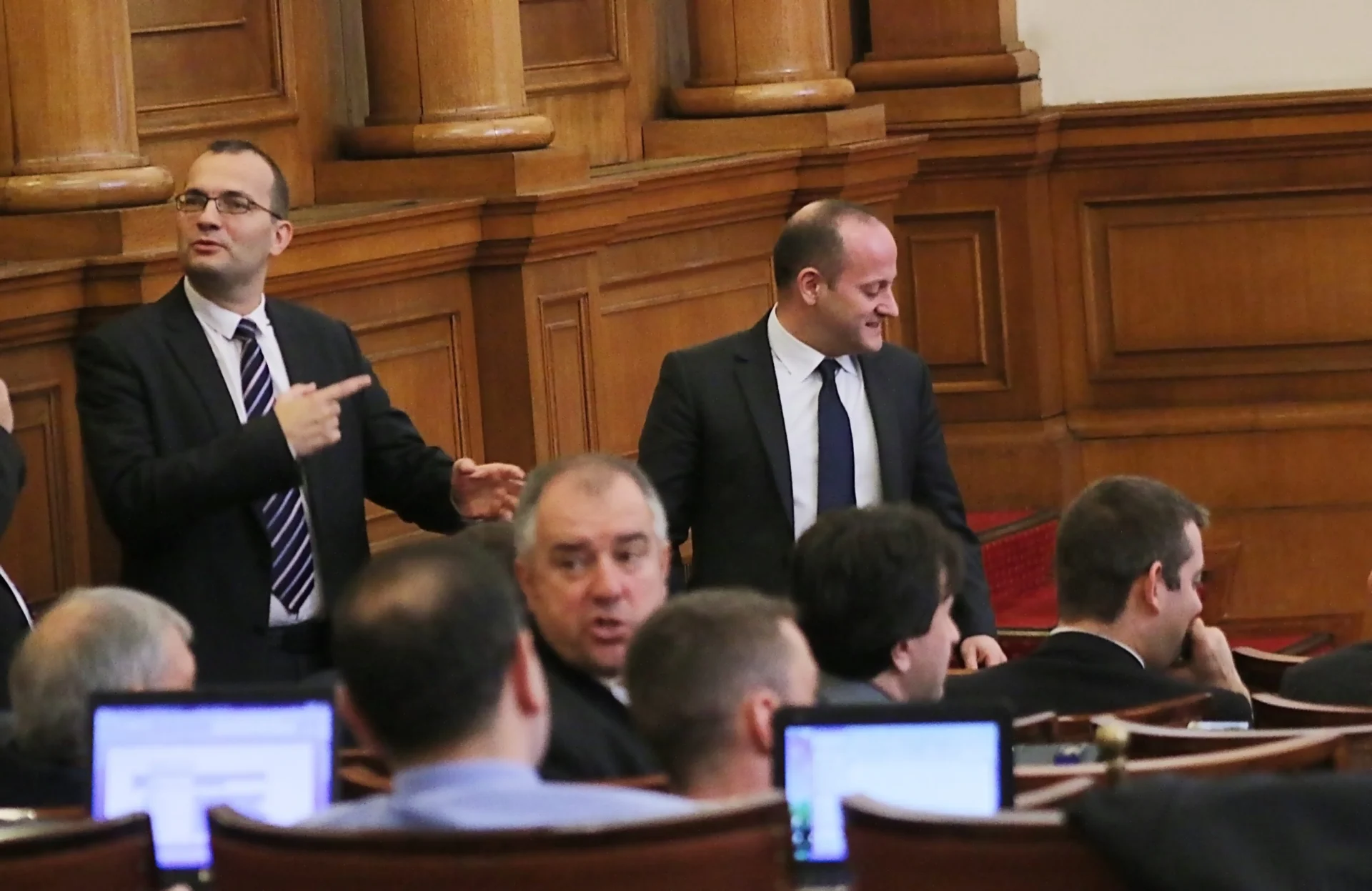 Парламент Мартин Димитров Радан Кънев