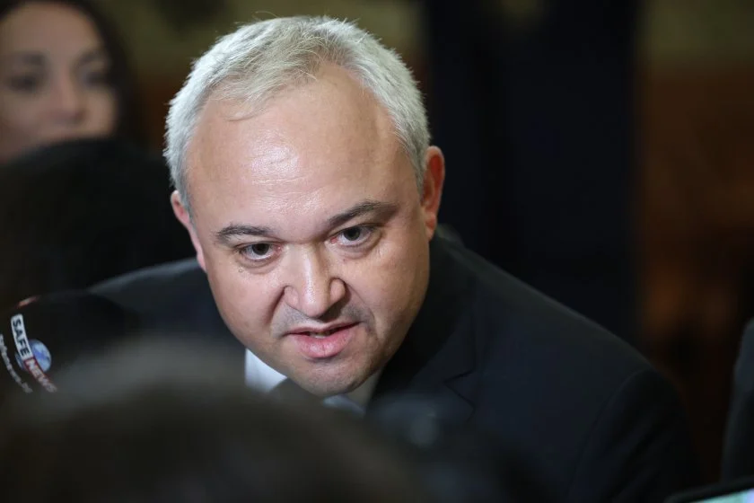 Най-късно до вторник пращаме на Сърбия документите за Мавродиев, обяви министър Демерджиев