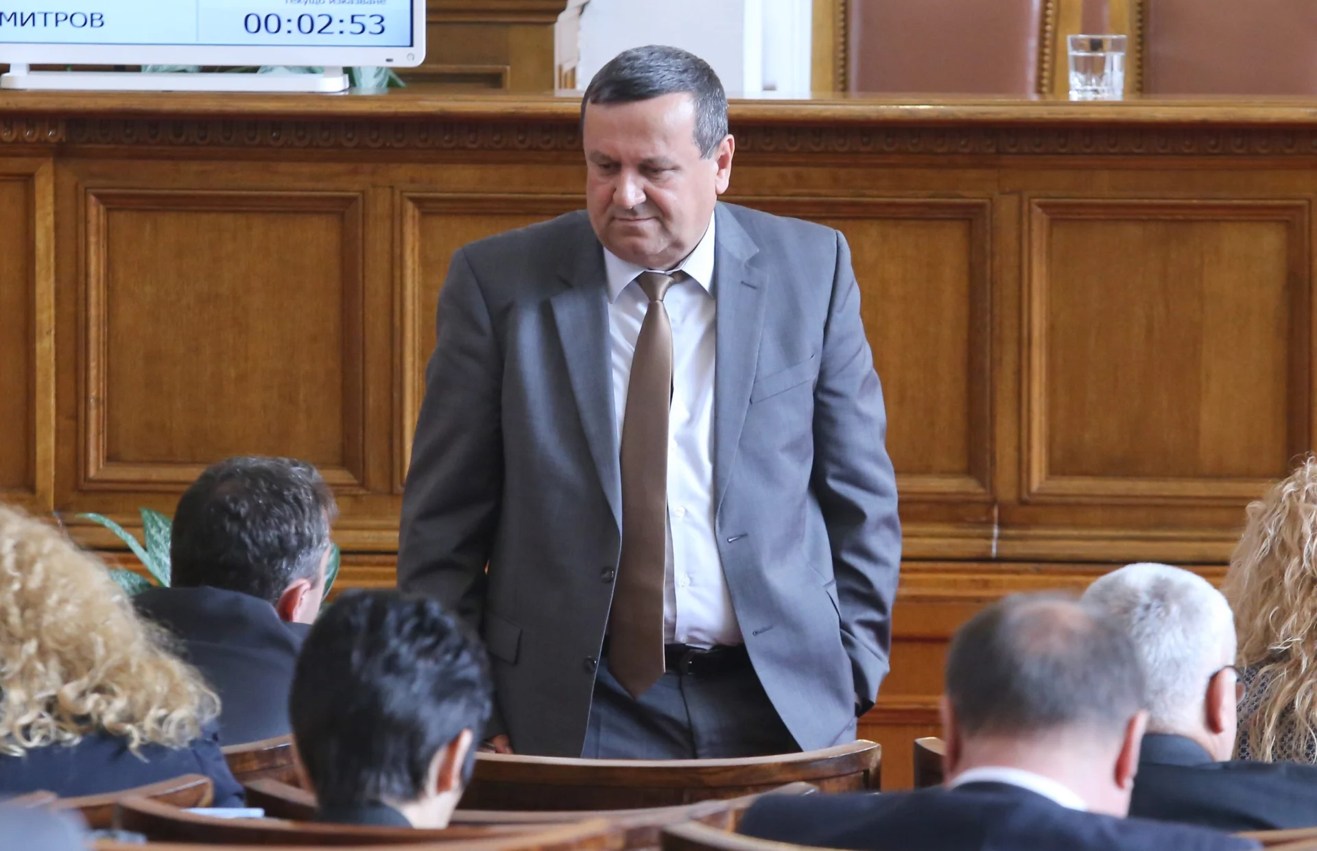 Парламент Хасан Адемов