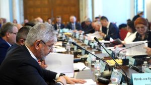 Здравната комисия одобри удължителния закон за бюджета на първо четене