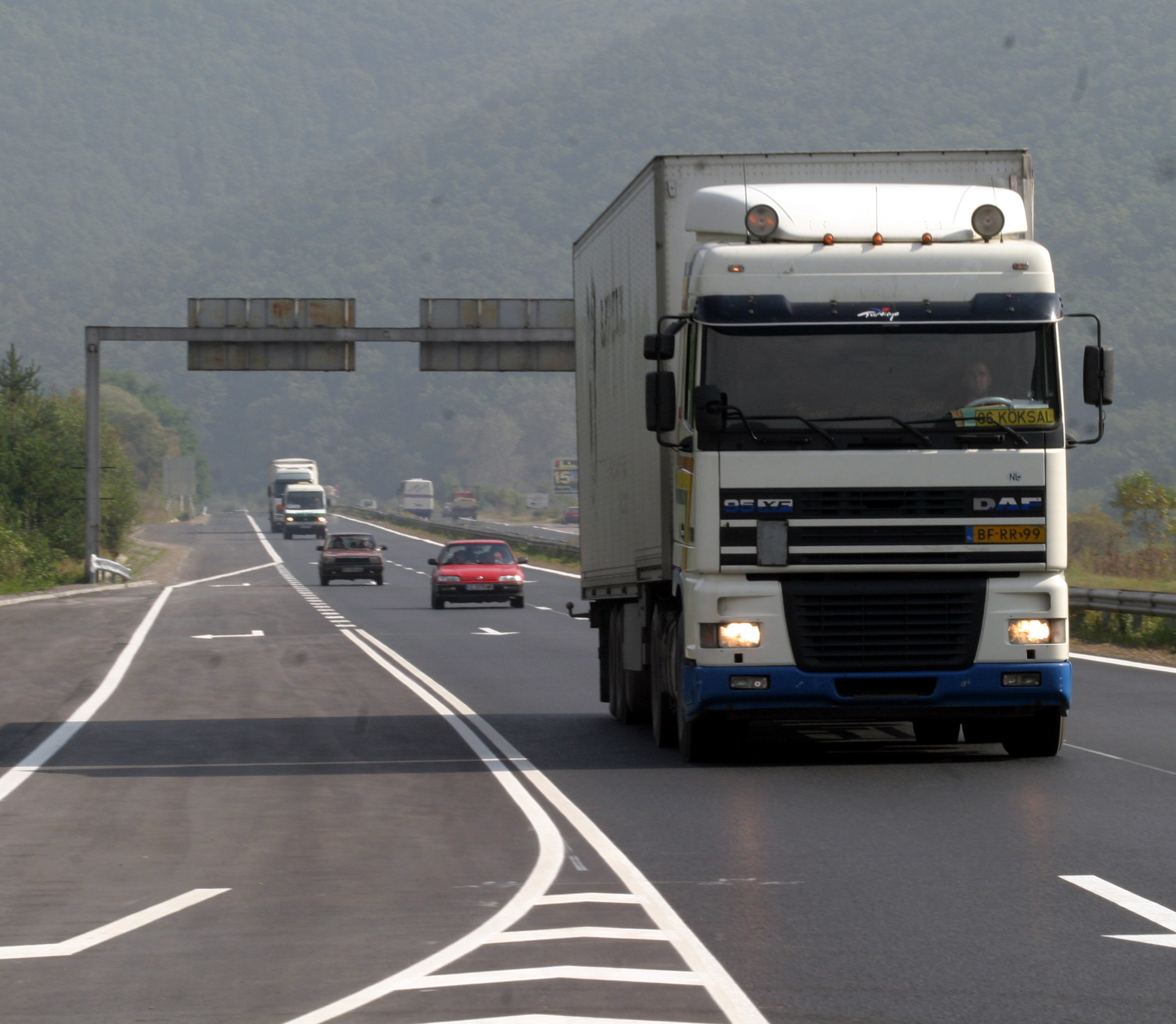 Правителството одобри програма с 43 мерки за пътна безопасност