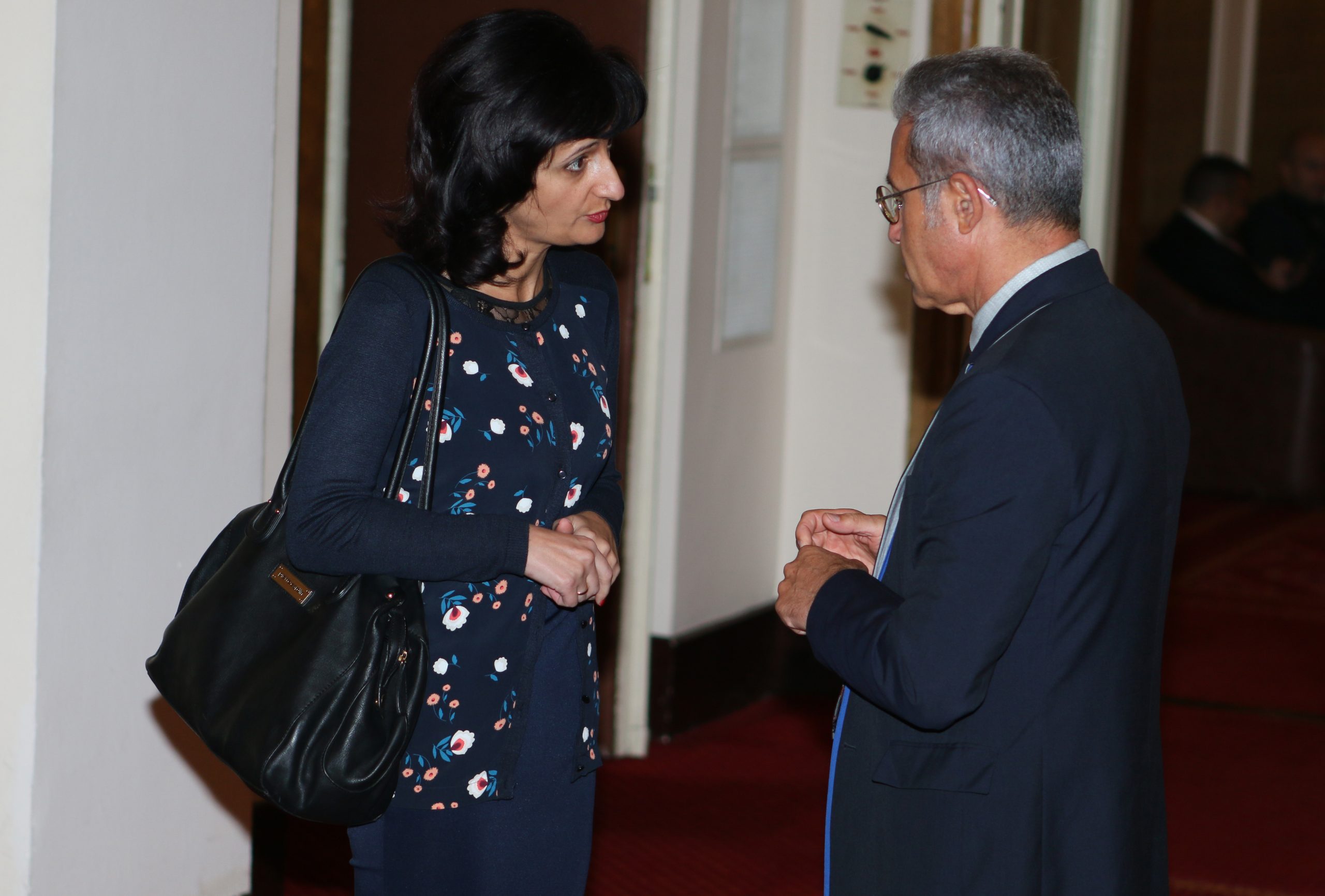 Парламент избобр на заместник председатели на КФН Карина Караиванова