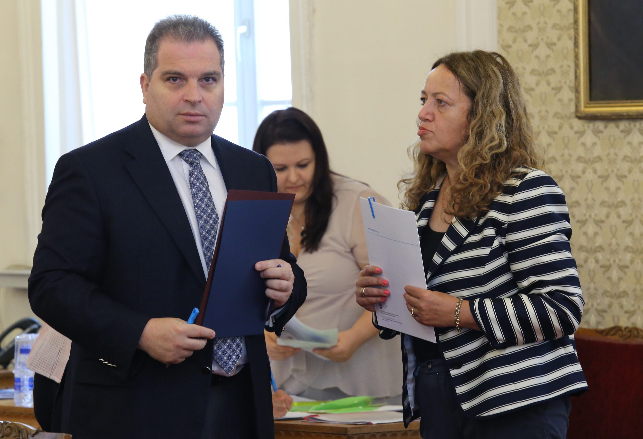 Народно събрание  Българското сдружение за насърчаване на гражданската инициатива – Бургас представи свое законодателно предложение за въвеждане на Национална електронна гражданска инициатива (НЕГИ) пред действащи законодатели